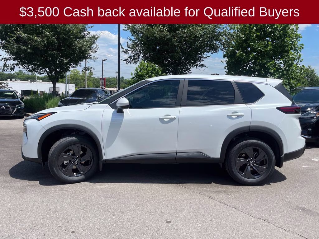 2026 Everest White Pearl Tricoat Nissan Rogue SV FWD SUV