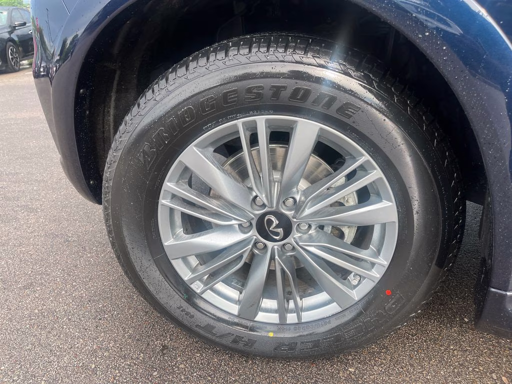 2024 Hermosa Blue INFINITI QX80 LUXE 4X4 SUV