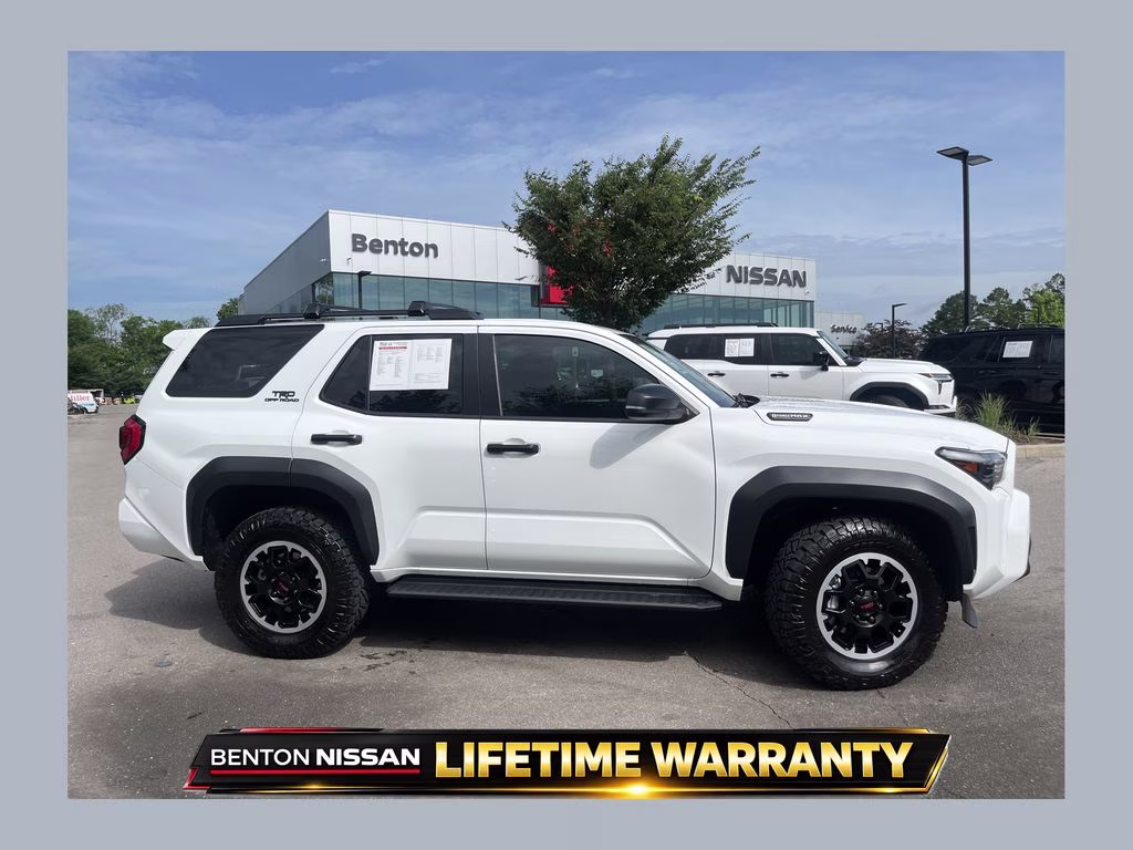 2025 White Toyota 4Runner i-FORCE MAX Hybrid TRD Off Road 4X4 SUV