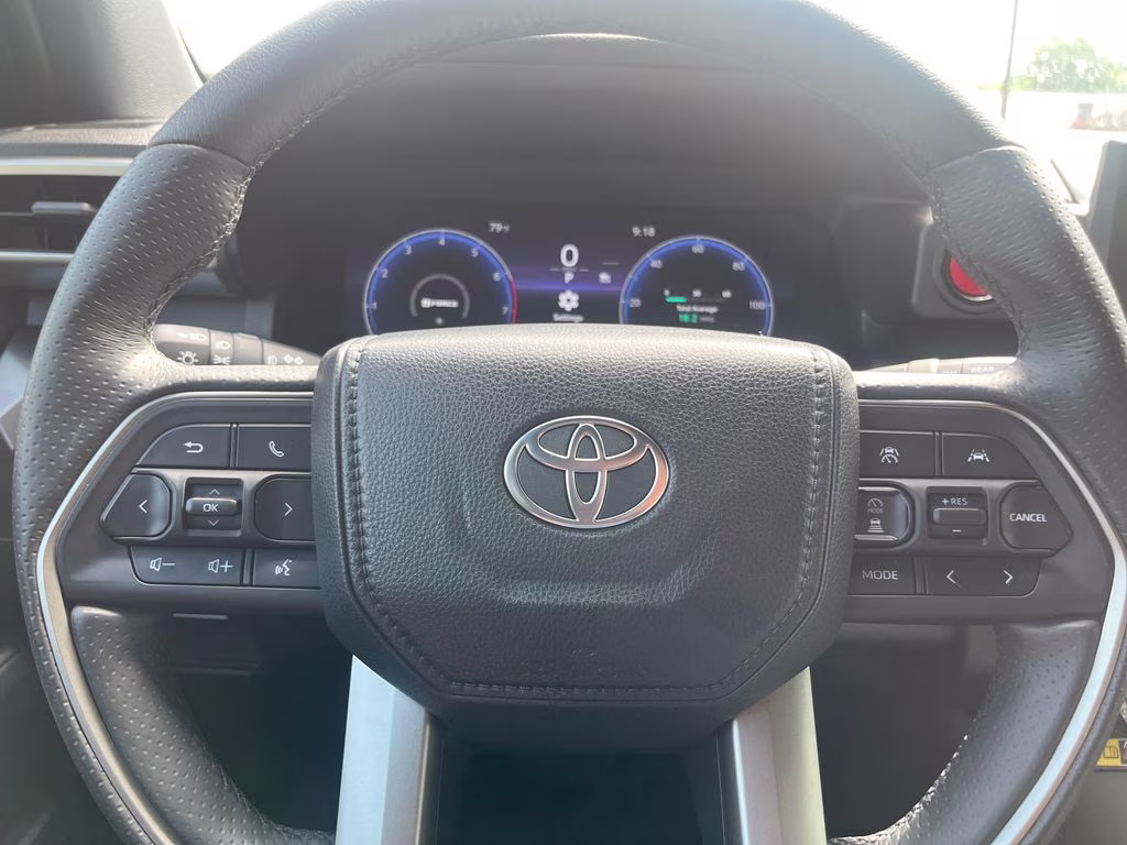 2025 White Toyota 4Runner i-FORCE MAX Hybrid TRD Off Road 4X4 SUV
