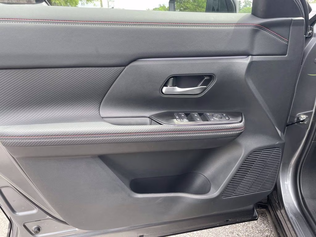 2026 Gun Metallic Nissan Kicks SR FWD SUV