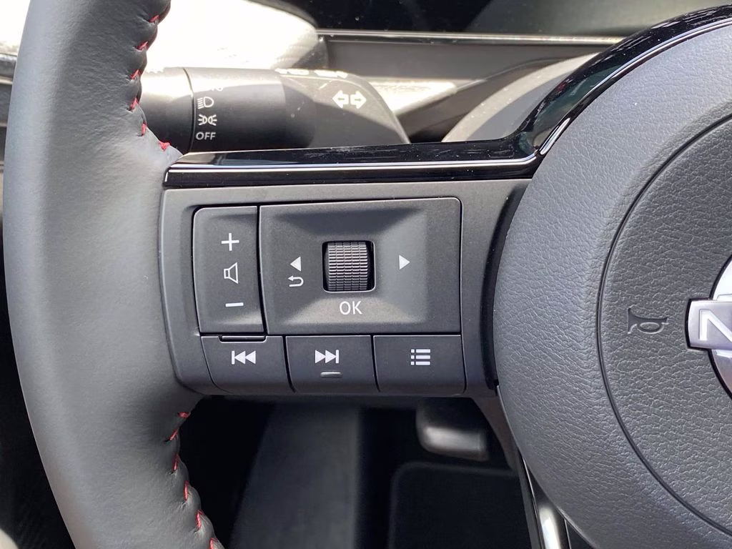 2026 Gun Metallic Nissan Kicks SR FWD SUV