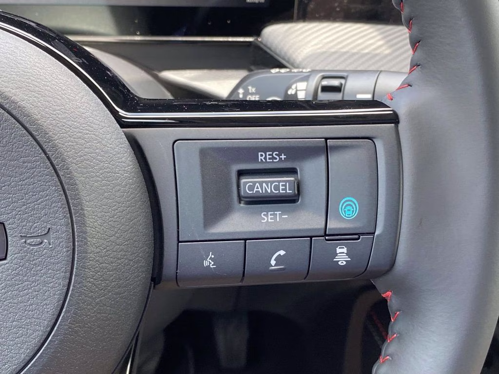 2026 Gun Metallic Nissan Kicks SR FWD SUV