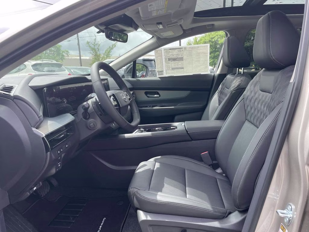 2026 Champagne Silver Metallic Nissan Murano Platinum AWD SUV