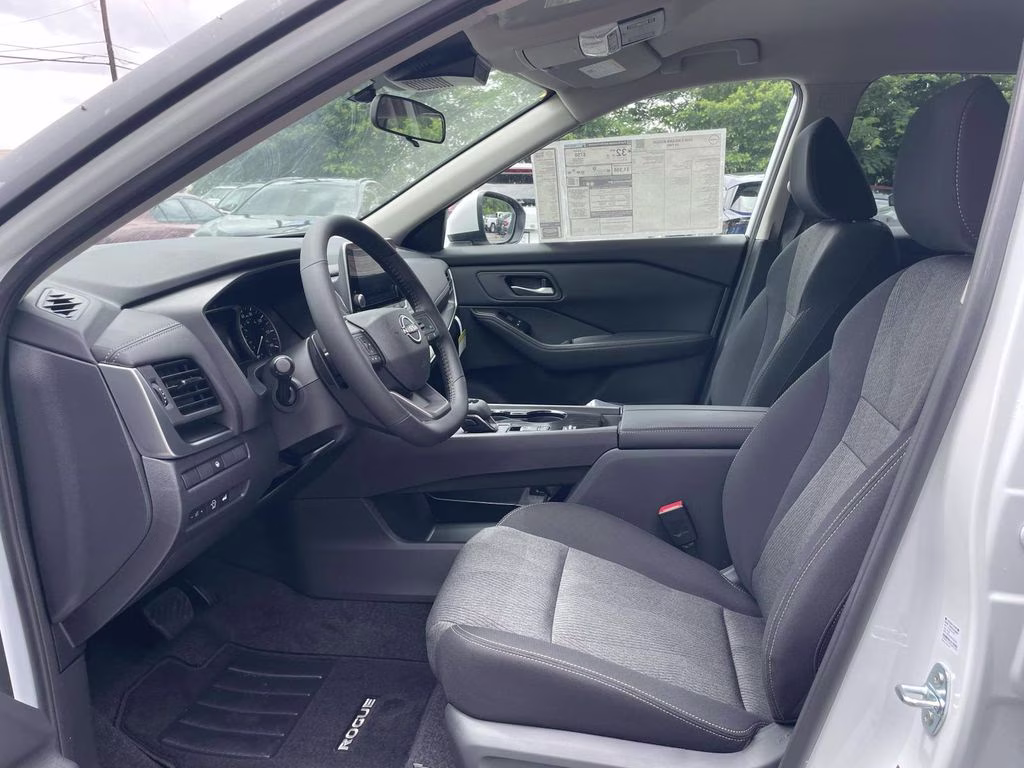 2026 Everest White Pearl Tricoat Nissan Rogue SV FWD SUV