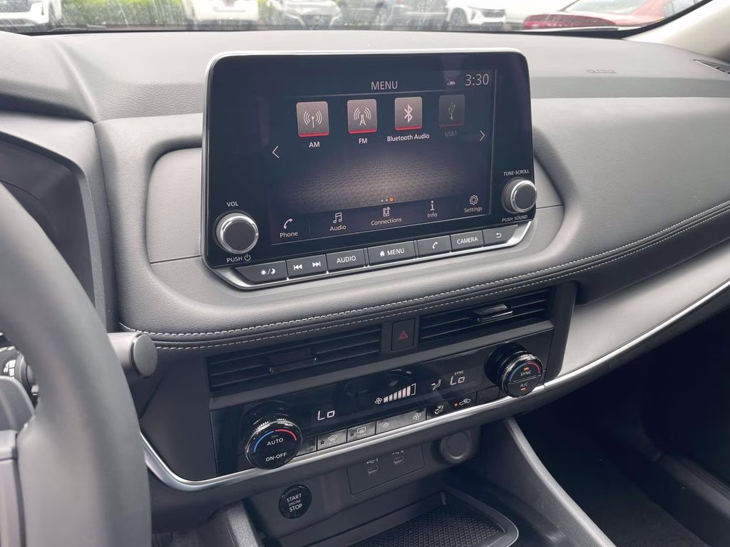 2026 Everest White Pearl Tricoat Nissan Rogue SV FWD SUV