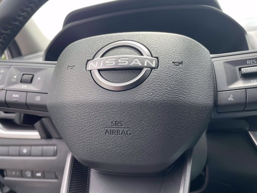 2026 Everest White Pearl Tricoat Nissan Rogue SV FWD SUV
