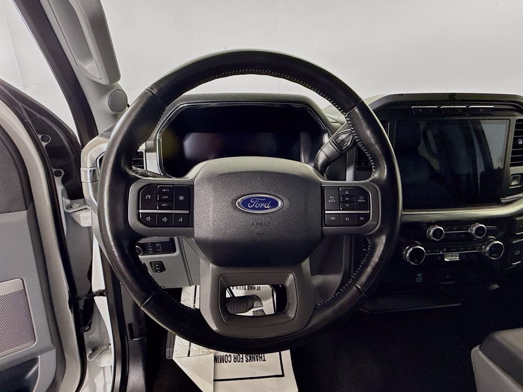 2021 Oxford White Ford F-150 Lariat 4X4 Truck