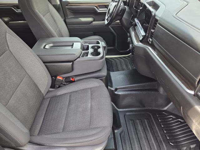 2025 Summit White Chevrolet Silverado 1500 LT 4X4 Truck