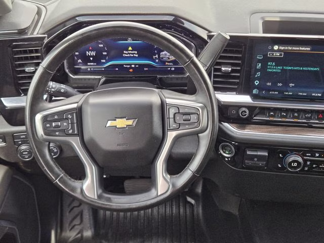 2025 Summit White Chevrolet Silverado 1500 LT 4X4 Truck