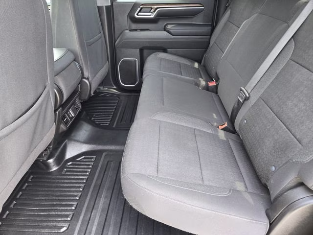 2025 Summit White Chevrolet Silverado 1500 LT 4X4 Truck