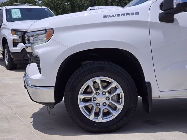 2025 Summit White Chevrolet Silverado 1500 LT 4X4 Truck