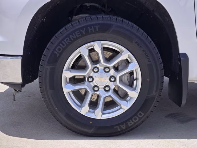 2025 Summit White Chevrolet Silverado 1500 LT 4X4 Truck