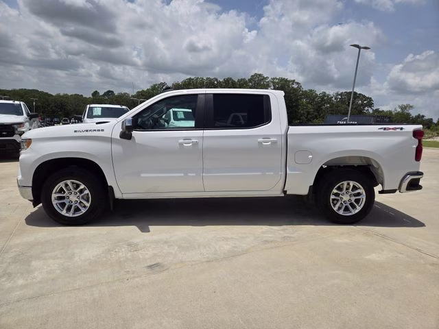2025 Summit White Chevrolet Silverado 1500 LT 4X4 Truck