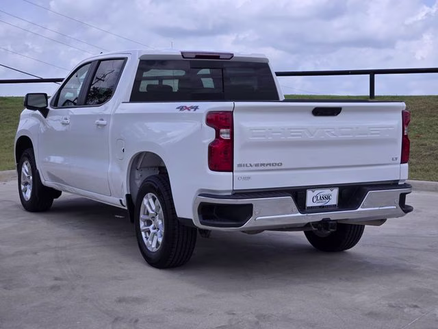 2025 Summit White Chevrolet Silverado 1500 LT 4X4 Truck