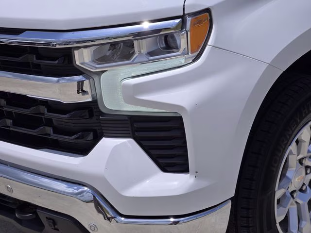 2025 Summit White Chevrolet Silverado 1500 LT 4X4 Truck