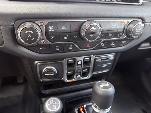 2026 Jeep Wrangler Sahara 4X4 Convertible