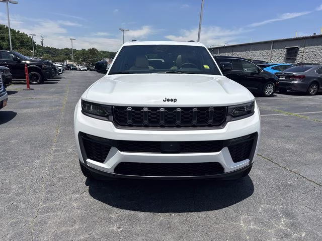 2026 Bright White Clearcoat Jeep Grand Cherokee L Limited 4X4 SUV