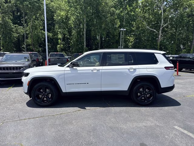2026 Bright White Clearcoat Jeep Grand Cherokee L Limited 4X4 SUV