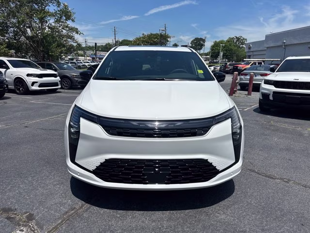 2027 Bright White Clearcoat Chrysler Pacifica Limited FWD Van