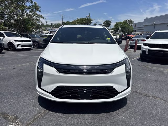 2027 Bright White Clearcoat Chrysler Pacifica Limited FWD Van