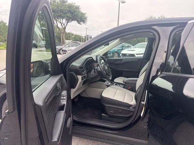 2023 Agate Black Metallic Ford Escape Active FWD SUV
