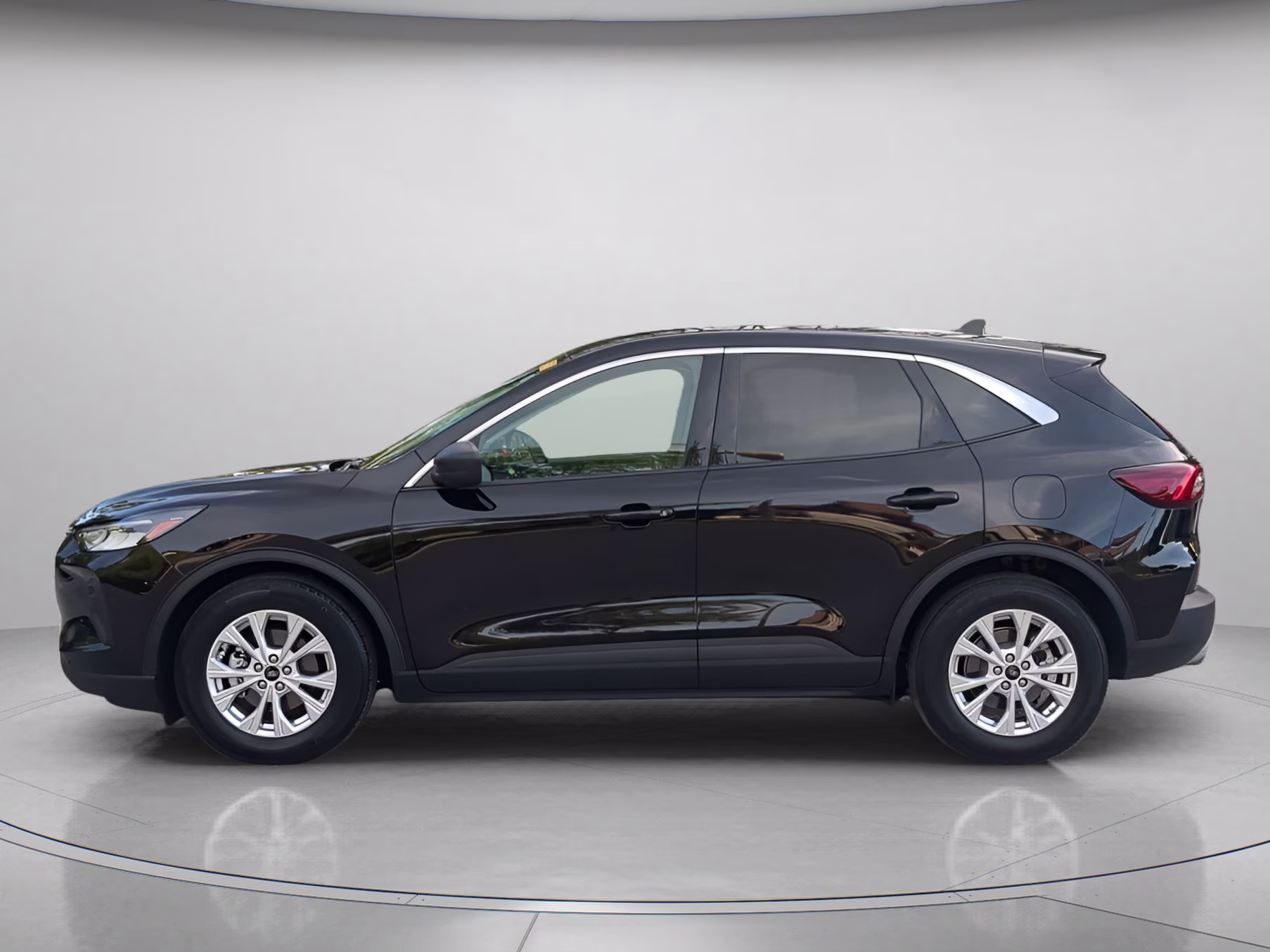 2023 Agate Black Metallic Ford Escape Active FWD SUV