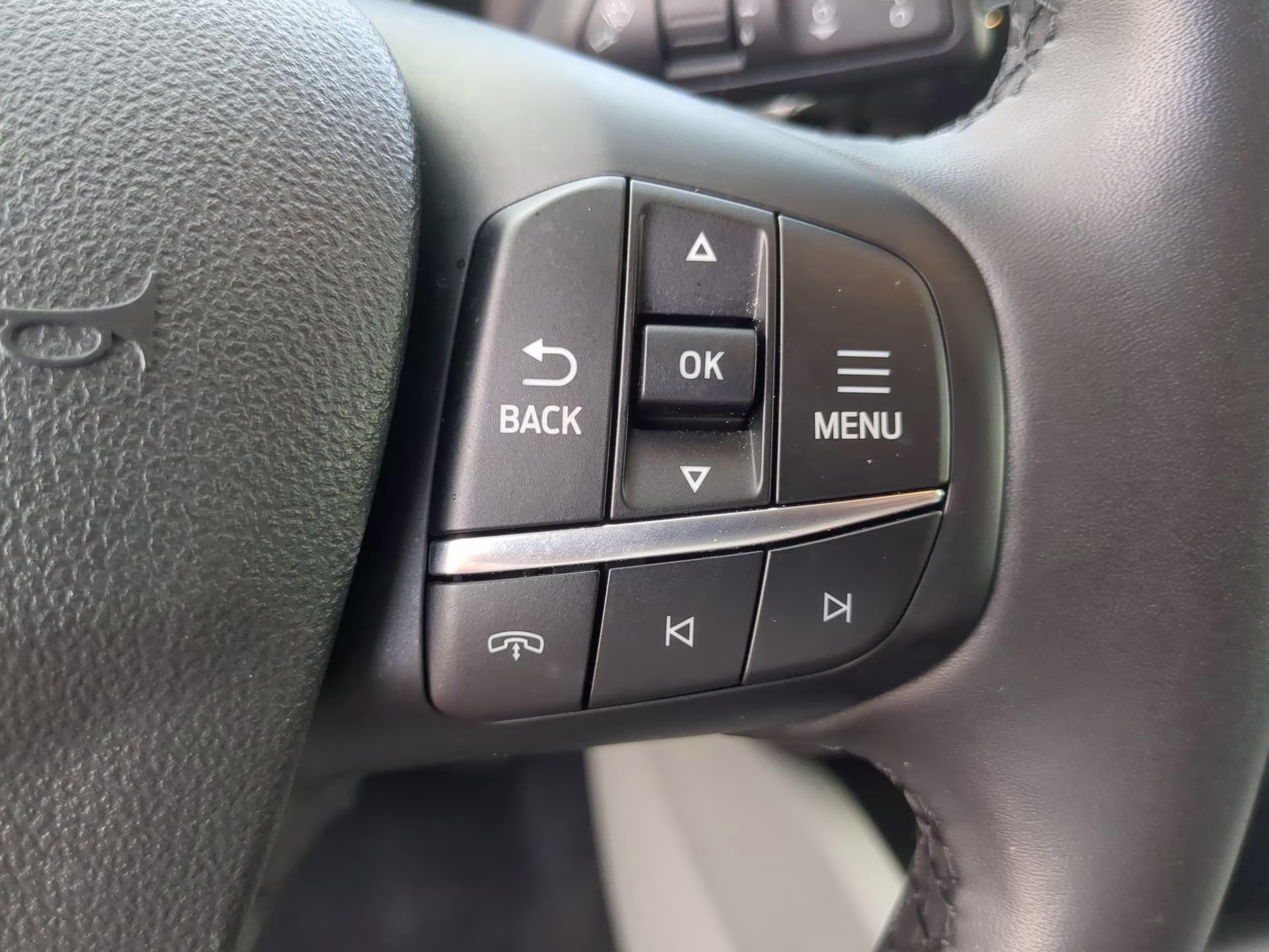2023 Agate Black Metallic Ford Escape Active FWD SUV