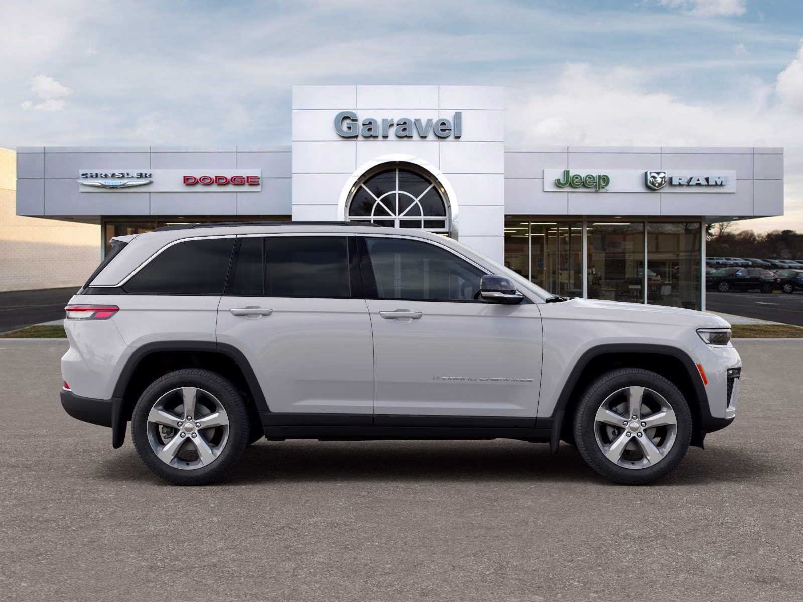 2026 Bright White Clearcoat Jeep Grand Cherokee Limited 4X4 SUV