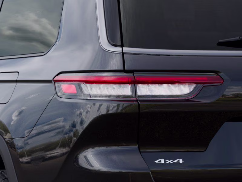 2026 Diamond Black Crystal Pearlcoat Jeep Grand Cherokee L Limited 4X4 SUV