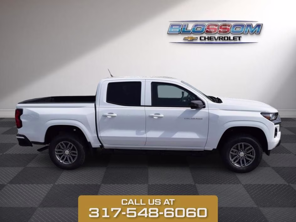 2026 Summit White Chevrolet Colorado LT RWD Truck