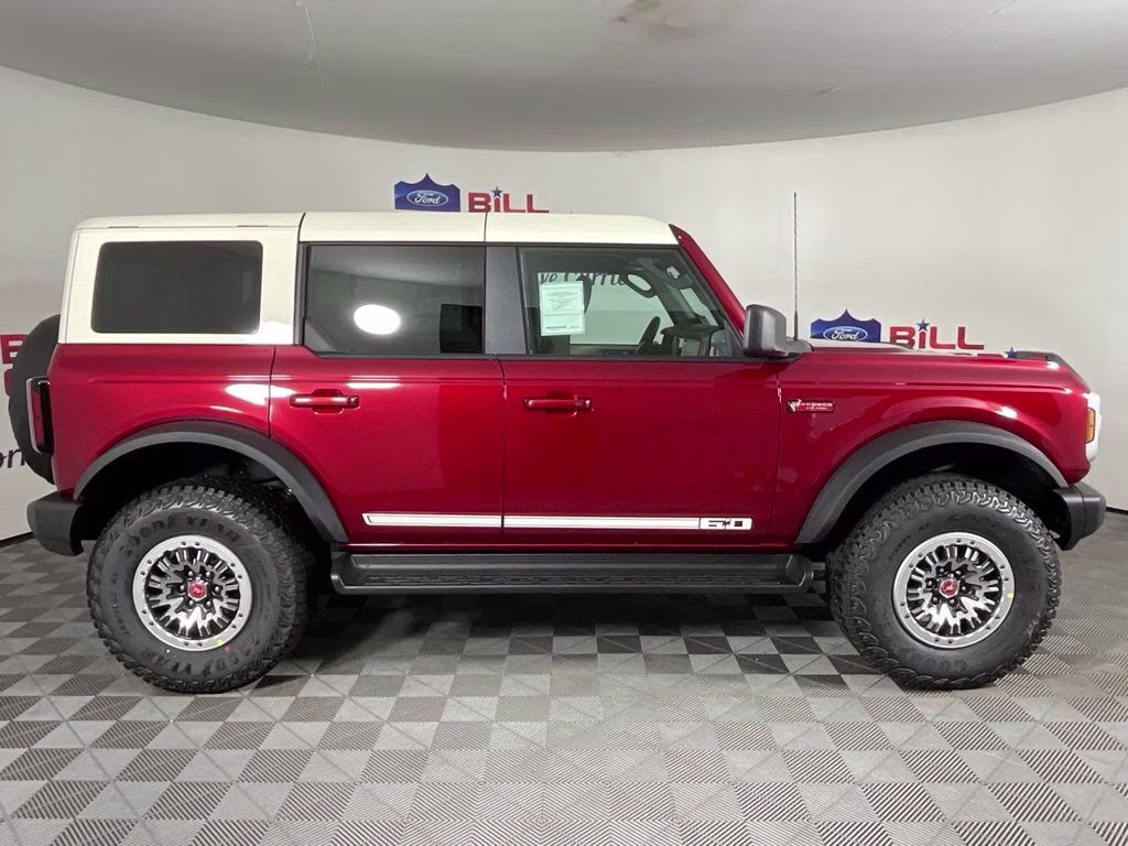 2026 Ruby Red Metallic Ford Bronco Outer Banks 4X4 SUV