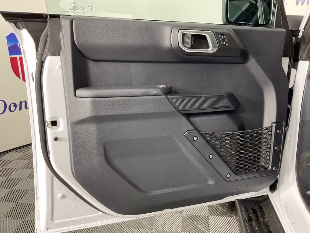 2026 Oxford White Ford Bronco Outer Banks 4X4 SUV