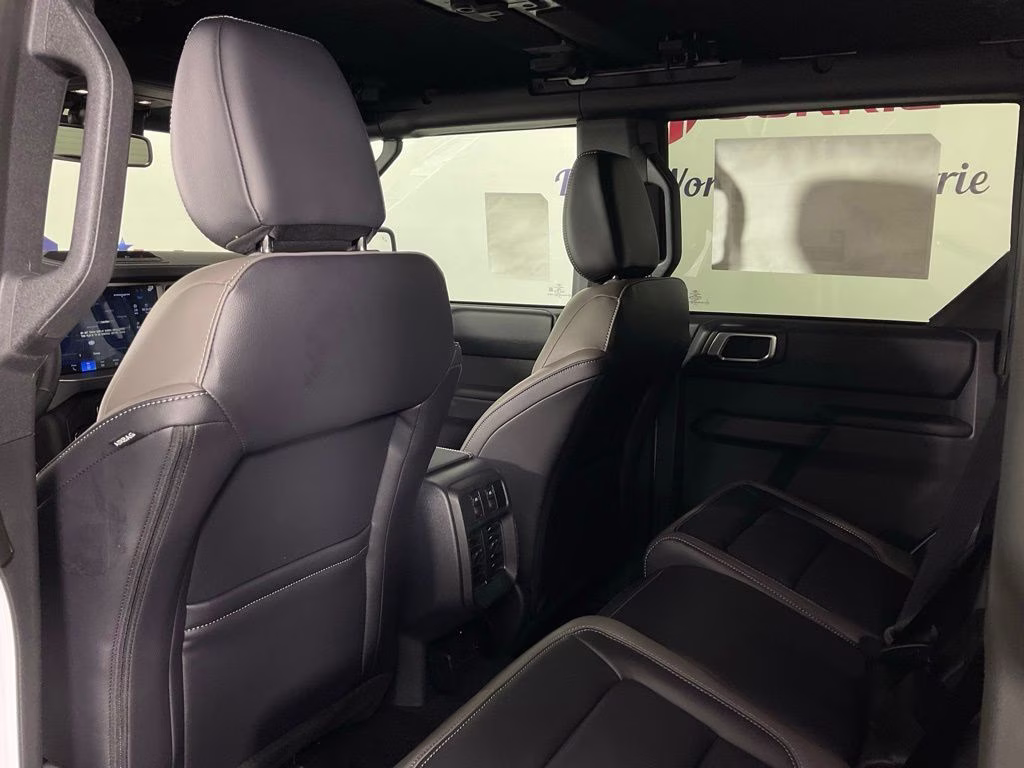 2026 Oxford White Ford Bronco Outer Banks 4X4 SUV