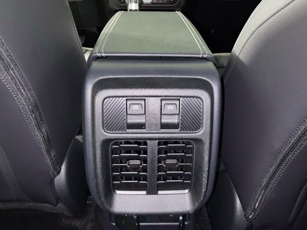 2026 Oxford White Ford Bronco Outer Banks 4X4 SUV