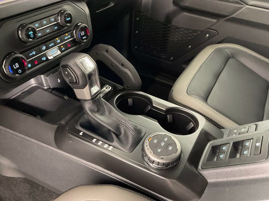 2026 Oxford White Ford Bronco Outer Banks 4X4 SUV