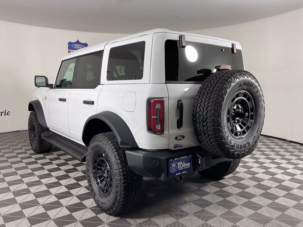 2026 Oxford White Ford Bronco Outer Banks 4X4 SUV