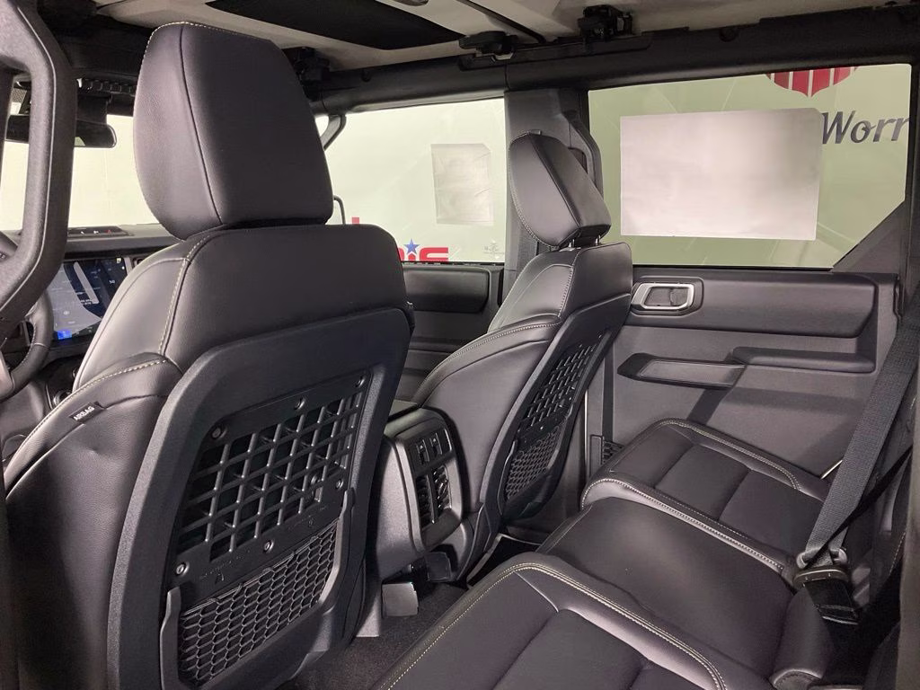 2026 Desert Sand Ford Bronco Badlands 4X4 SUV