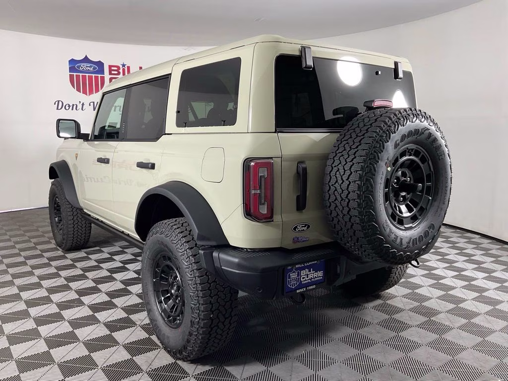 2026 Desert Sand Ford Bronco Badlands 4X4 SUV