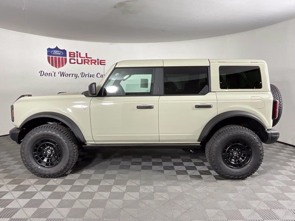 2026 Desert Sand Ford Bronco Badlands 4X4 SUV