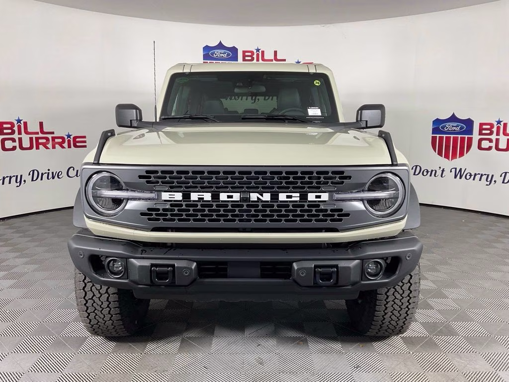 2026 Desert Sand Ford Bronco Badlands 4X4 SUV