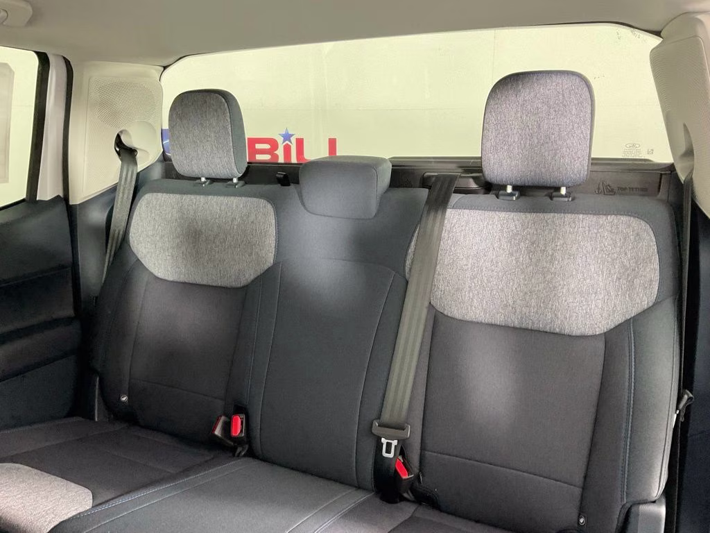 2026 Oxford White Ford Maverick XLT FWD Truck
