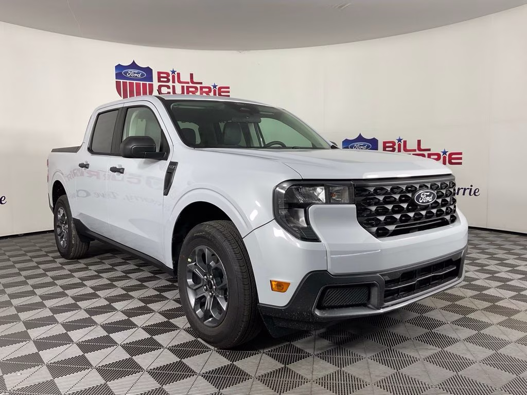 2026 White Metallic Ford Maverick XLT FWD Truck