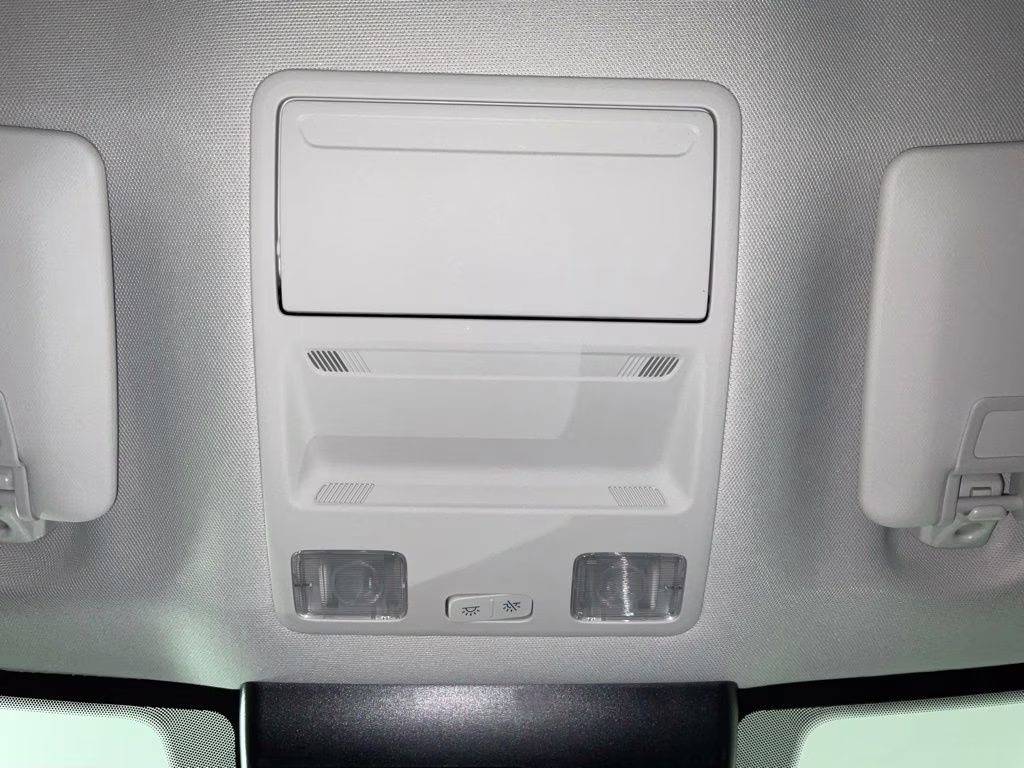 2026 White Metallic Ford Maverick XLT FWD Truck