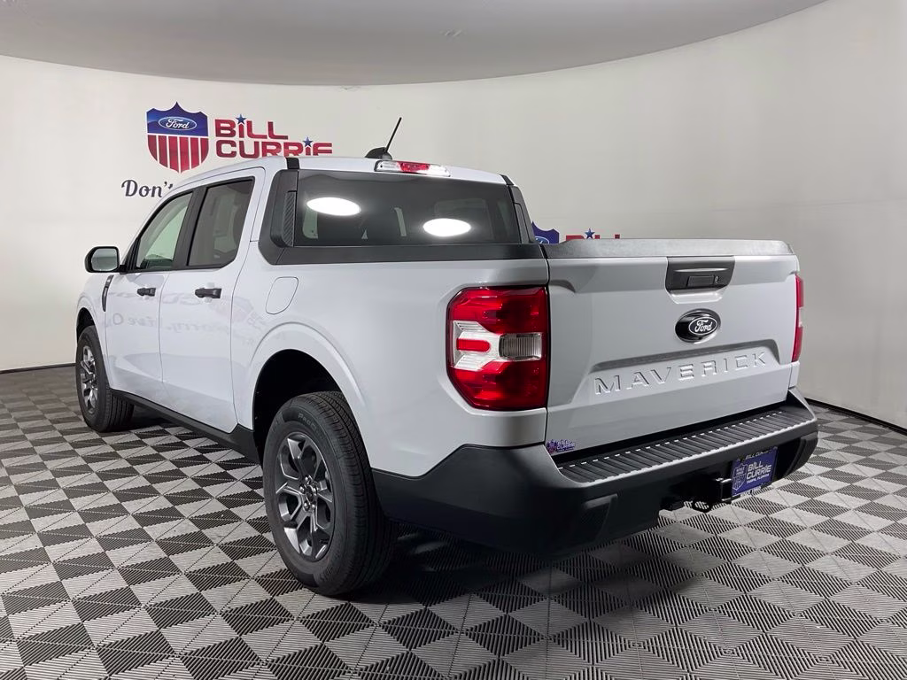 2026 White Metallic Ford Maverick XLT FWD Truck