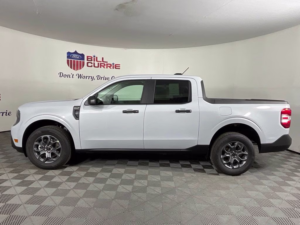 2026 White Metallic Ford Maverick XLT FWD Truck