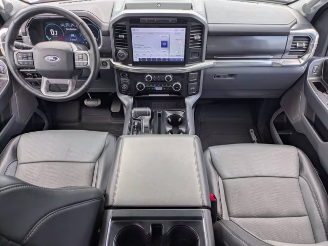 2023 Oxford White Ford F-150 LARIAT 4X4 Truck