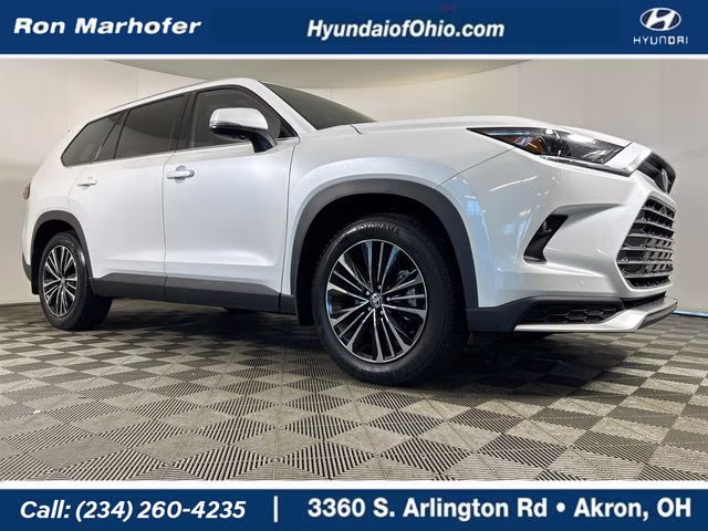 2025 White Toyota Grand Highlander Hybrid MAX Platinum AWD SUV