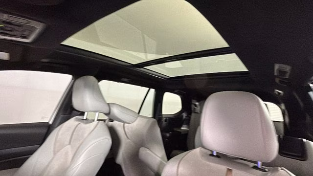 2025 White Toyota Grand Highlander Hybrid MAX Platinum AWD SUV