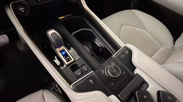 2025 White Toyota Grand Highlander Hybrid MAX Platinum AWD SUV